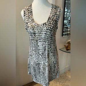 Vera Wang Long Tank Top